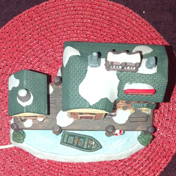 VICTORIAN VILLAGE Cabot Cove Inn - 1999 Edition - Picture 8 of 16